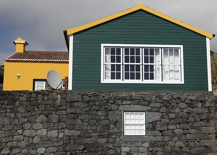 Casa Capelinhos Capelo